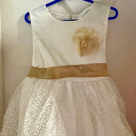 3 for $10 Bundle - White with Gold Party Dress - Size 4-5 - Picture 1 of 5